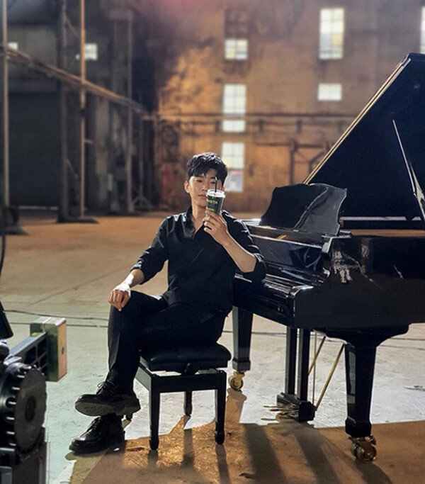 임영웅이 마시는 매일유업 바리스타룰스는 ‘임영웅 커피’로 불린다. [매일유업]