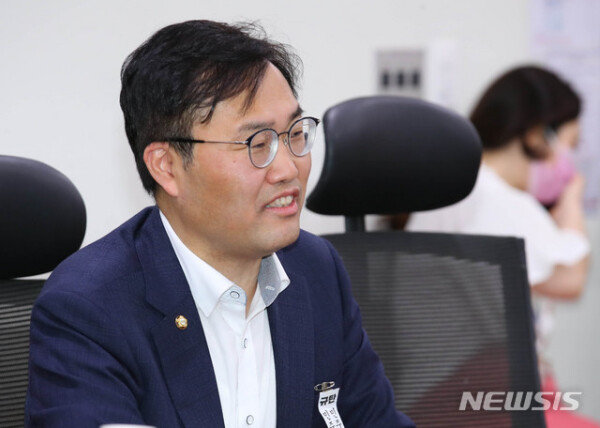 [속보]Rep. Hong Seok-jun fined 7 million won for’violation of the election law’…  Election invalid