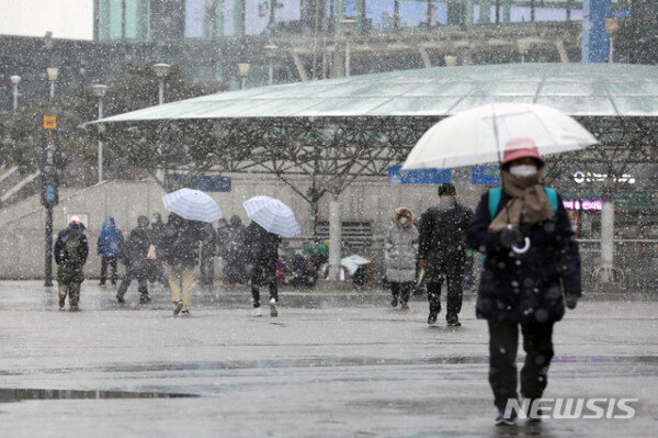 [날씨]Central snow in the central region until the morning of the 18th…  The cold wave pauses for a while