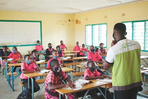 해외 개발도상국 취약계층 자립 지원... 글로벌 사회공헌 주도 - 뉴스 썸네일 이미지