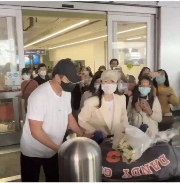 A honeymoon... Hyun Bin and Son Yejin, 'body aches' for