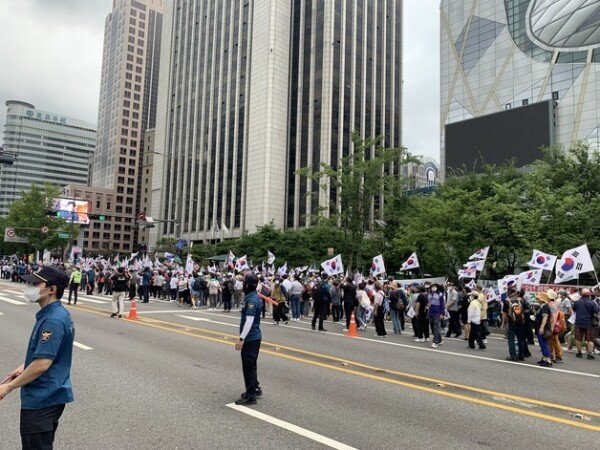 20,000 conservative teams get close to Gwanghwamun … ‘Traffic Hell’ with 8-lane command