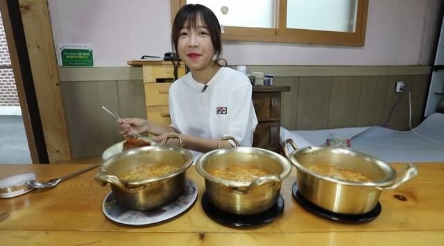 '은퇴 선언' 쯔양, 유튜브 영상 게재…“고민 끝에 업로드”｜동아일보