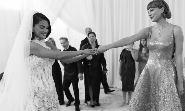 절친이 이 사람?…셀레나 고메즈 미공개 결혼식 사진 보니