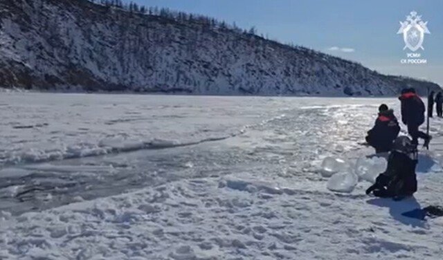 바이칼 호수 빙판 깨지며 미니버스 침몰…中 관광객 7명 사망에 러 “깊은 애도”