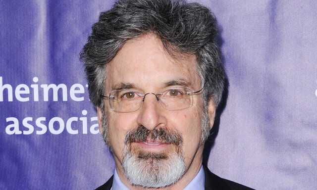 ‘리지 맥과이어’ 배우 로버트 캐러딘 사망…향년 71세