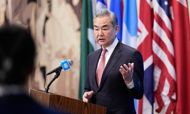李, 20일 中왕이 외교부장 접견…靑 “한중관계 등 논의”