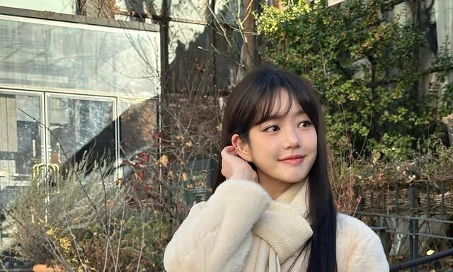 ‘이승기 처형’ 이유비, 3개월 침묵 깼다…팬들 “35살 맞아요?”