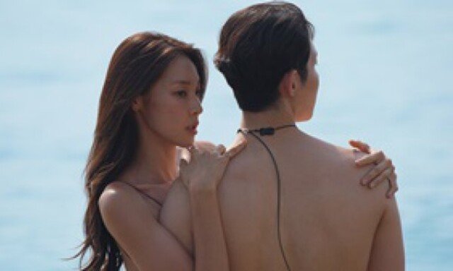 베일 벗은 ‘솔로지옥5’, 시작부터 밀착 스킨십