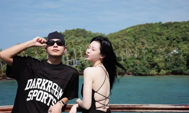 유라, 끈으로 아찔한 뒤태…매끈 바디라인