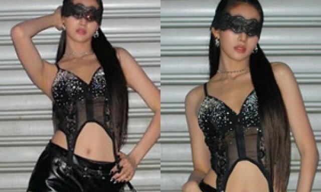 민니, 눈 가리고 과감…치명 비주얼 터졌다
