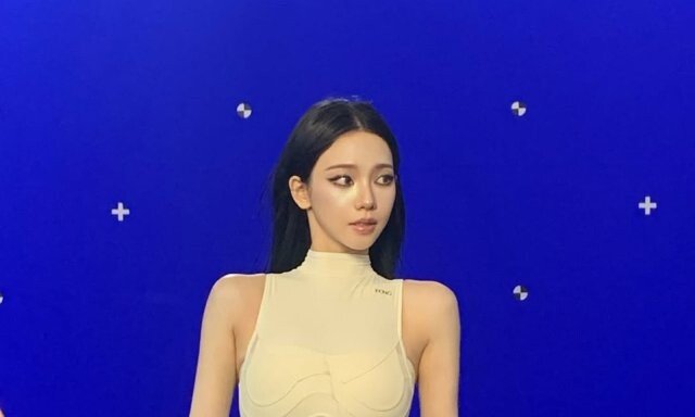 카리나 몸매 무슨 일이야? 마네킹 기 죽여버렸네