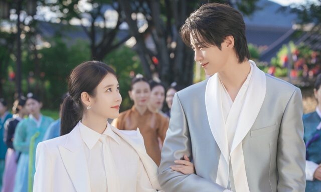 “죄송” 아이유·변우석, ‘21세기 대군부인’ 역사 왜곡에 백기