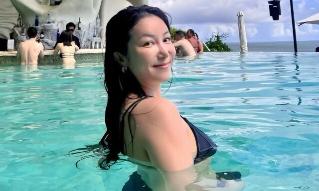 김옥빈 발리서 포착, 결혼해도 미모 여전해