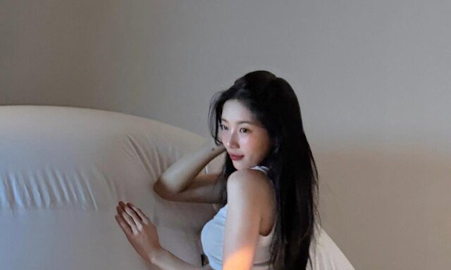 수지, 크롭티에 청바지만 입었는데…이민정도 반했다 [DA★]