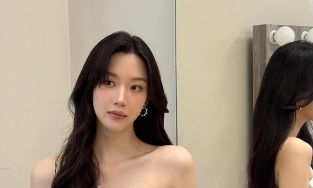 문가영, 어깨라인 드러낸 오프숄더…청초 비주얼 [DA★]