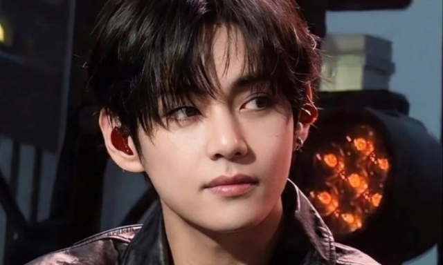 BTS 뷔, 아침부터 영어 공부 인증…“이번엔 핑계대지 않고 진짜 집중”