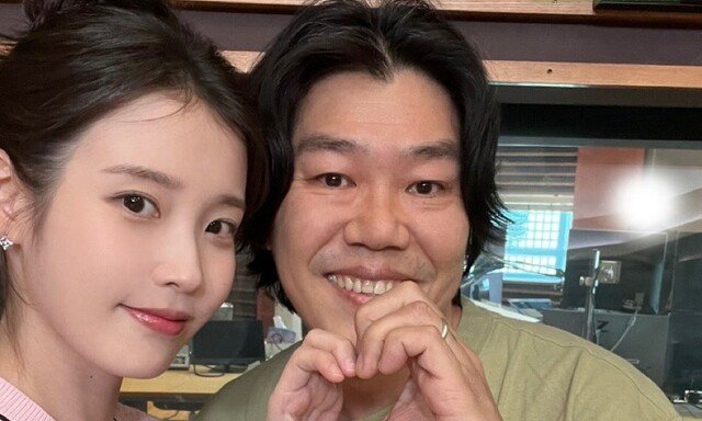 아이유, 이효리와 불화설 끝냈다…이상순과 ♥변우석 소환까지 ‘특급 의리’