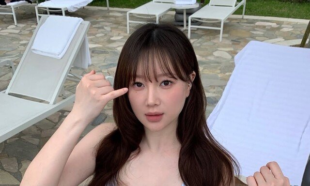 나인뮤지스 금조, 비키니 입고 D라인 공개…“뱃살인지 아기인지” [DA★]