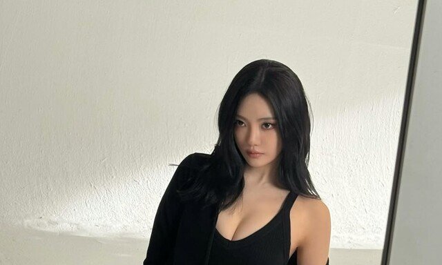 에스파 닝닝, 브라톱 자태에 시선 집중…건강미 폭발 [DA★]