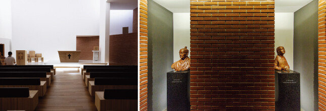 박물관 지하 2층 ‘성 정하상 기념경당(소성당)’ 내부. 벽면에 십자가를 설치하지 않은 점이 눈에 띈다(왼쪽). ‘성 정하상 기념경당(소성당)’ 밖에 설치된 정하상- 정정혜 남매의 조각상. [김도균]