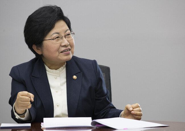 정현백 여성가족부 장관. [조영철 기자]