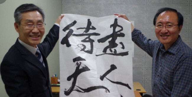 주대환(왼쪽)과 노회찬. 2013년 사진이다.