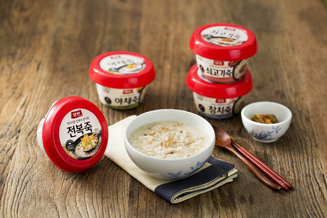 1992년 상품죽 시장에 진출한 동원F&B는 이후 전복죽, 야채죽 등을 연이어 성공시키며 시장 점유율을 키워왔다.