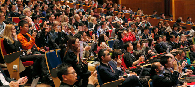 2018년 11월 홍콩에서 열린 제2회 국제인류유전자편집회의. 중국 과학자 허젠쿠이는 이 자리에서 자신이 세계 최초로 유전자 편집 아기 출산에 성공했다고 주장했다. [뉴시스]