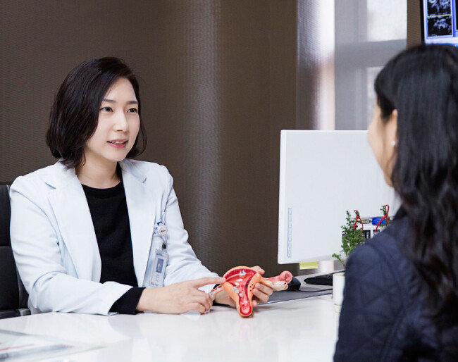 김란 차여성의학연구소 서울역센터 교수는 건강한 임신을 위해 평소 가임력에 관심을 가져야 한다고 강조했다. [김도균 기자]