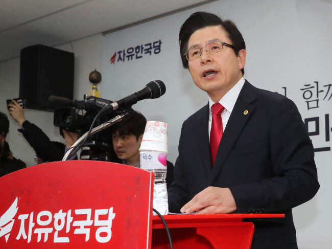 황교안 전 국무총리가 1월 29일 서울 영등포 자유한국당 중앙당사에서 당 대표 출마 기자회견을 하고 있다. [양회성 동아일보 기자]
