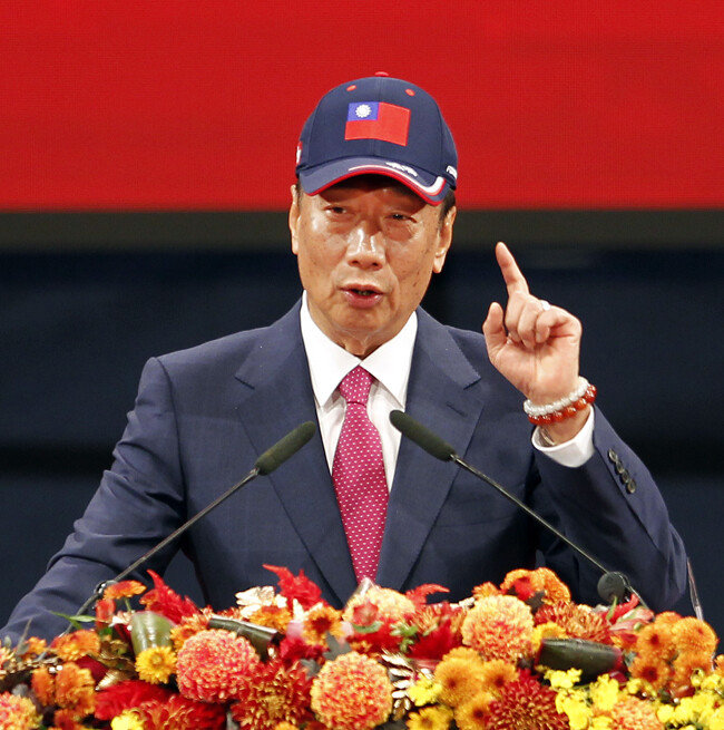 2월 2일 타이베이에서 열린 한 행사에서 연설하고 있는 궈타이밍 회장. [AP=뉴시스]
