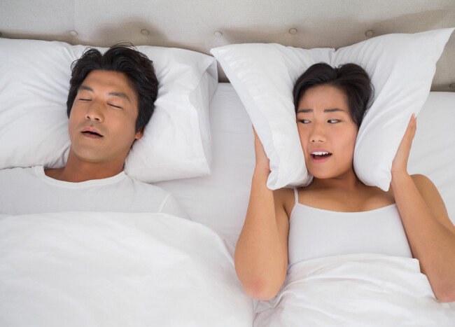 코골이는 가족을 괴롭게 할 뿐 아니라 당사자 건강에도 큰 위험요인이 될 수 있다. [GettyImage]