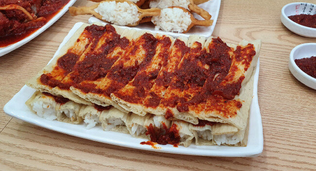 인조고기밥.