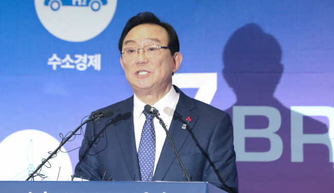 송철호 울산시장은 1월 30일 “정치적 목적을 가진 검찰의 왜곡 짜맞추기 수사, 무리한 기소에 분노한다”고 밝혔다. [뉴스1]