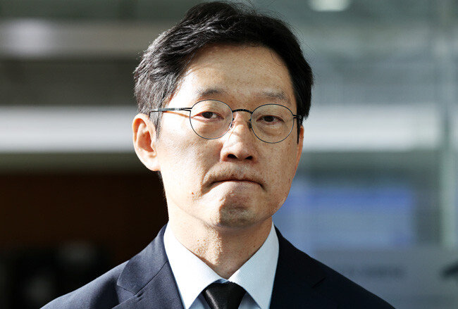 댓글을 통한 여론조작 공모 혐의를 받고 있는 김경수 경남도지사. [뉴스1]