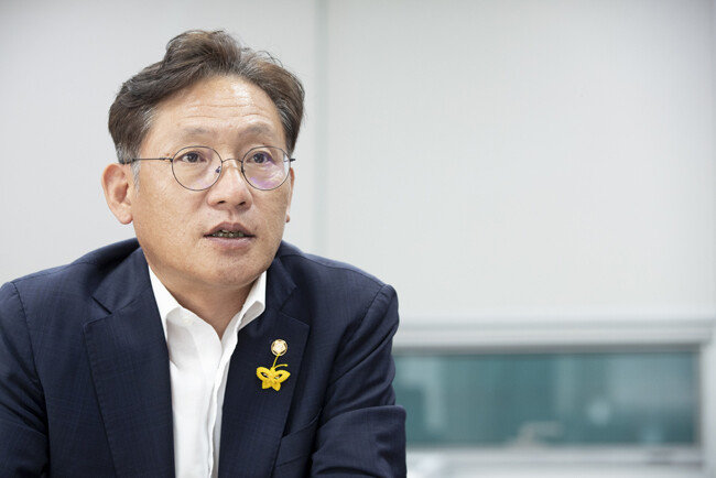 배진교 정의당 원내대표는 “검찰이 권력자의 심부름꾼·칼잡이 노릇을 하지 말아야 한다”고 했다. [지호영 기자]