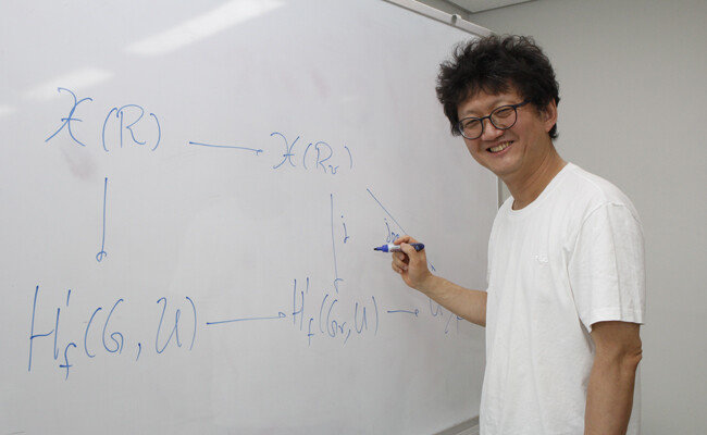 김민형 영국 워릭대 석좌교수는 “수학적 상상력은 두려움을 없앤다”고 말했다. [최영준 동아사이언스 기자]