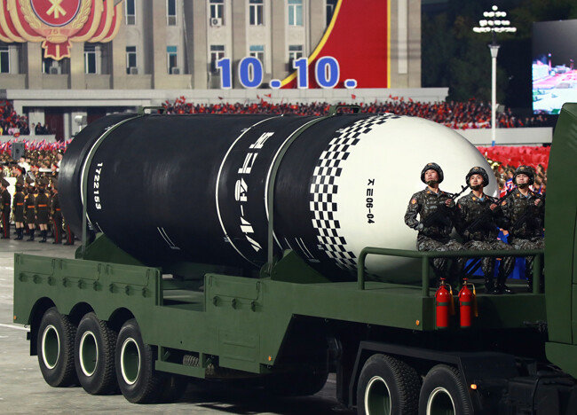 10월 10일 열병식에서 북한이 공개한 ‘북극성-4ㅅ’ SLBM. [노동신문=뉴스1]