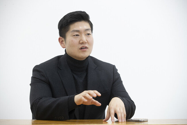 김재섭 국민의힘 비대위원은 “밀레니얼 세대와 기성세대 간 불평등을 해소하고자 청년들의 목소리를 모으겠다”고 강조했다. [지호영 기자]