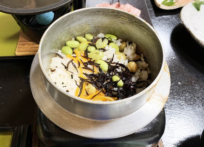 톳을 넣고 지은 가마솥밥. [GettyImage]
