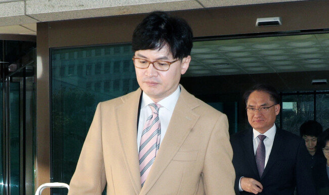 한동훈 검사장(법무연수원 연구위원)은 1월 22일 유시민 노무현재단 이사장의 사과에 대해 “유 이사장은 구체적인 거짓말을 한 근거가 무엇이었는지, 누가 허위정보를 제공했는지 밝혀야 한다”고 말했다.  [뉴스1]