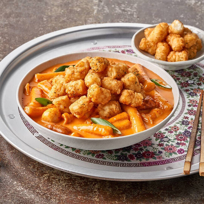 감자튀김과 떡이 로제소스와 어우러진 떡볶이. [삼첩분식 인스타그램]