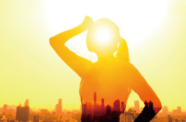 땀은 체온을 조절하려고 우리 몸이 수행하는 생리 기능의 결과물이다. [GettyImage]