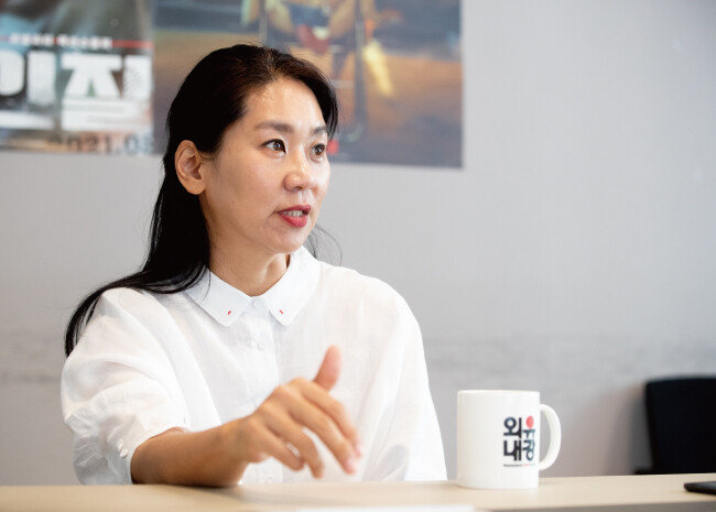 강혜정 대표는 “코로나19 사태를 겪으며 어떤 제작자가 되고 싶은지가 선명해졌다”고 말했다. [지호영 기자]