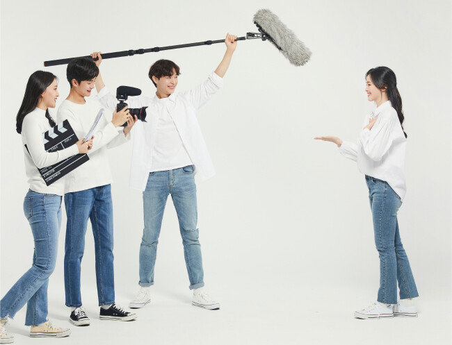 Z세대는 자기가 가진 재능을 콘텐츠로 만들고, 온라인상에서 쌓은 인지도를 발판으로 나만의 브랜드를 제작하기도 한다. [GettyImage]