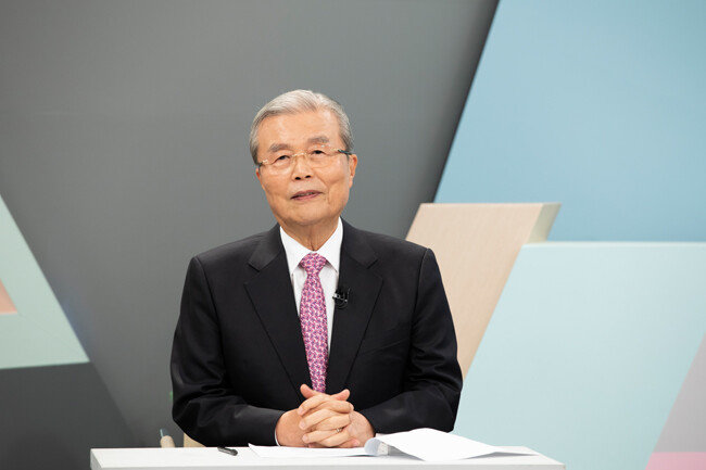 김종인 전 국민의힘 비상대책위원장이 11월 8일 ‘신동아’ 창간 90주년 특별대담에 참석해 발언하고 있다. [조영철 기자]