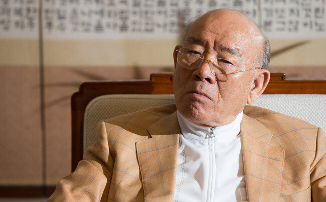 2016년 4월 27일 서울 서대문구 연희동 자택에서 ‘신동아’와 인터뷰 전두환 전 대통령. [조영철 기자]