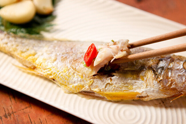 소금 간을 해서 말린 조기를 구우면 짭조름하고 고소한 감칠맛이 난다. [GettyImage]