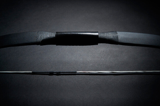 ‘완곡연궁’의 줌통(활의 한 가운데 손으로 쥐는 부분).